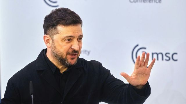 Putin nás nezlomil, Ukrajina se ubránila, řekl k výročí ruské invaze Zelenskyj