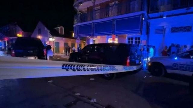 Zece morți și 30 de răniți după ce un șofer a intrat cu un camion într-o mulțime de oameni în New Orleans: Suspectul atacului este mort