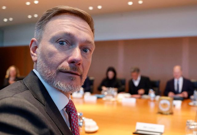 Bild, Lindner propone elezioni anticipate a inizio 2025