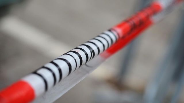 Мъж е открит прострелян в автомобил в центъра на Бургас