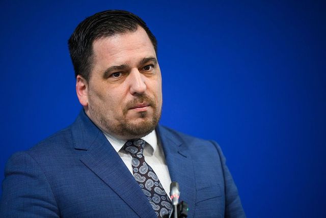 Europoslanec Zdechovský musí opustit aktivní zálohy, rozhodl soud