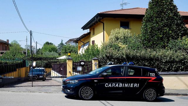 Neonati sepolti in giardino, arrestata la madre 22enne