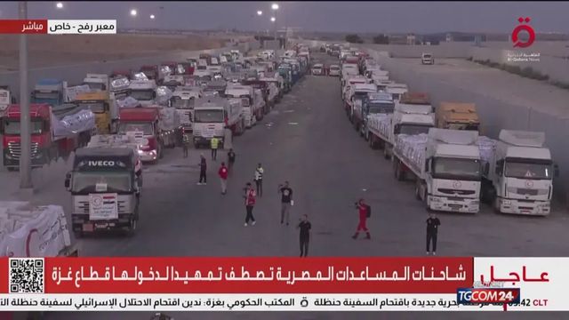 Media, camion con aiuti egiziani stanno entrando a Gaza