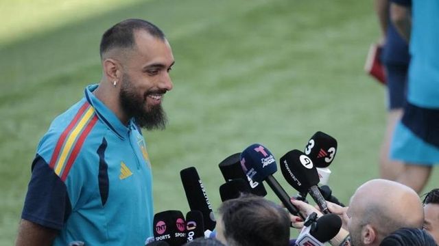 El mensaje de su entrenador que hizo llorar a Borja Iglesias tras su debut en un Mundial