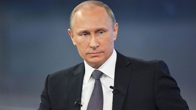 Vladimir Putin e deschis unui dialog cu Olaf Scholz, spune Kremlinul