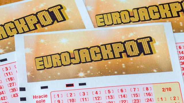 Eurojackpot ve výši 2,9 miliardy korun vyhrál sázející z Česka
