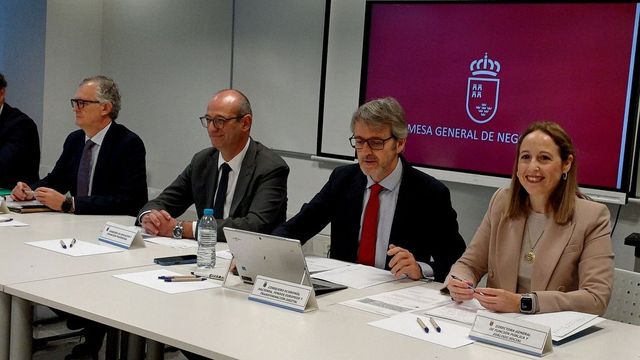 El Gobierno regional aprueba la oferta de empleo público de 2025 con 2.817 plazas