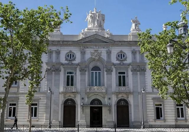 El Supremo falla que la rotulación de los colegios públicos no puede excluir el español