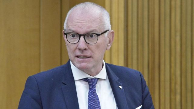 ++ Tribunale Aosta, 'decaduto presidente Regione perché ineleggibile' ++