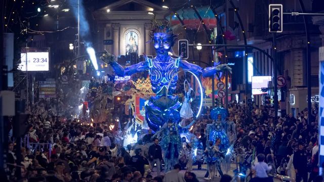 La quema de la sardina pone fin a la Fiestas de Primavera y al 175 aniversario del Entierro de la Sardina