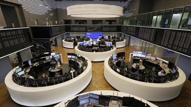 Borsa: l'Europa chiude in calo, Francoforte -0,96%