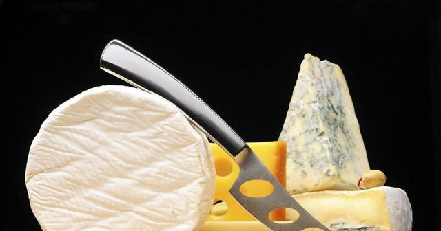 V sýru, který se prodával v řetězci Makro, našli listerii