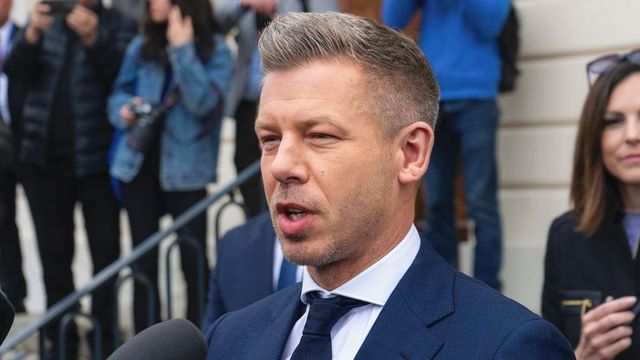 Maďarská vláda změní zákon o adopcích pro homosexuální páry