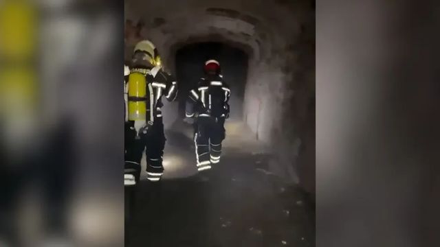 Los bomberos descubren un asentamiento de inmigrantes en un antiguo túnel militar de Ceuta