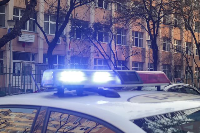 Profesor român reținut, după ce ar fi agresat sexual o elevă de 13 ani