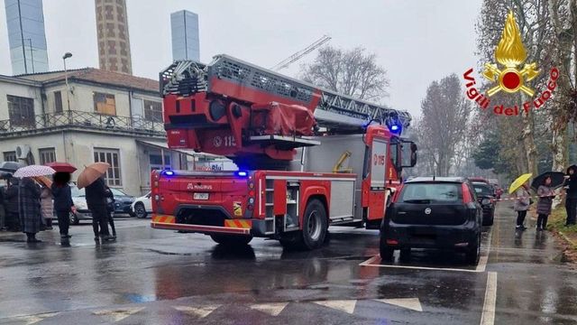 Incendio all’ospedale Sacco di Milano, evacuato un padiglione
