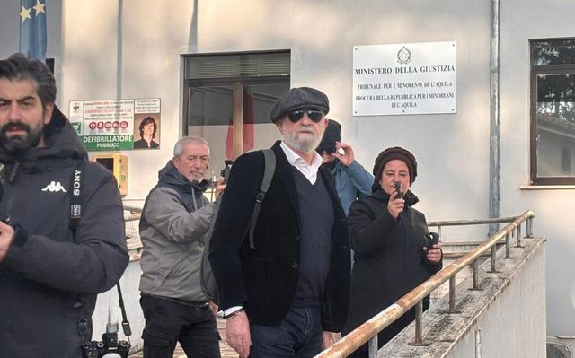 Famiglia del bosco: i bimbi hanno paura della luce e degli oggetti comuni