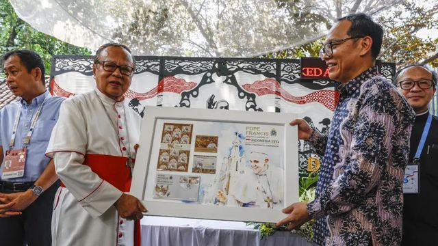 El Papa arranca en Indonesia el viaje más largo de su pontificado