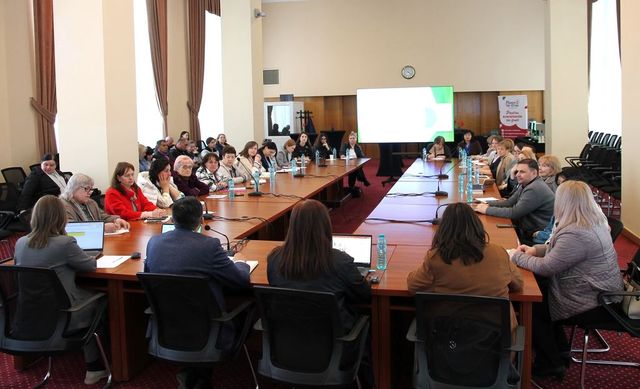 Mecanisme de prevenire a abandonului și absenteismului școlar, discutate la Ministerul Educației și Cercetării