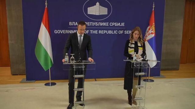 Szerbiában terjeszkedik a Mol