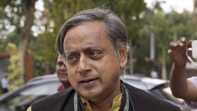 HC Refuses To Quash Defamation Proceedings Against Tharoor On 'Scorpion On Shivling' Remark