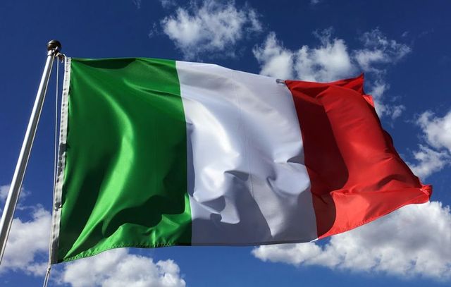 Madridul amenință Roma cu contramăsuri dacă Italia nu renunță la controalele la frontieră pentru călătorii din Spania