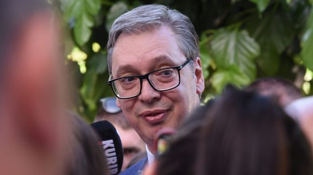 Aleksandar Vučić bejelentette, hogy néhány héten belül lemond, de nem távozik a politikából