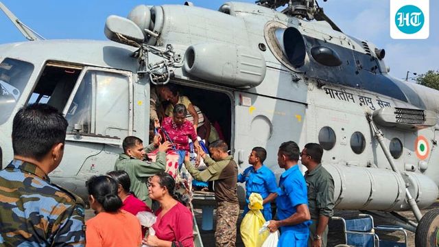 PM Modi calls Sri Lankan President to offer continued support with cyclone relief