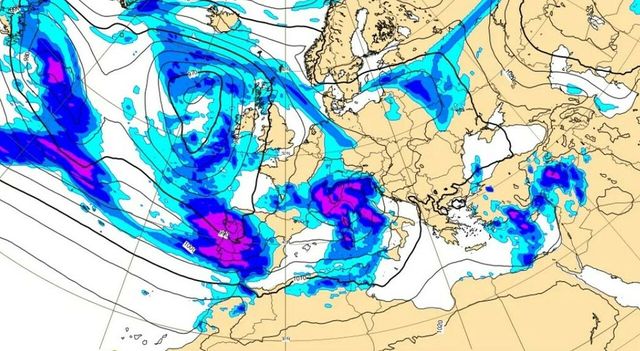Maltempo, allerta gialla in cinque regioni | Sicilia, Calabria e Sardegna verso lo stato di emergenza