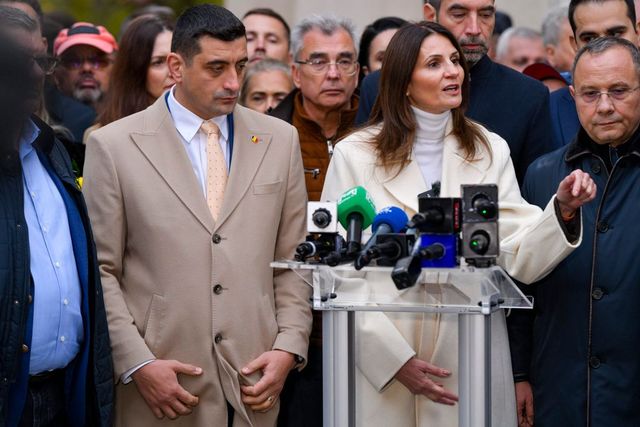 Anca Alexandrescu și-a depus oficial candidatura pentru Primăria Capitalei. Ce declară candidata independentă și George Simion