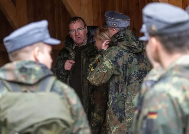 În Germania, Parlamentul a adoptat noua lege a serviciului militar