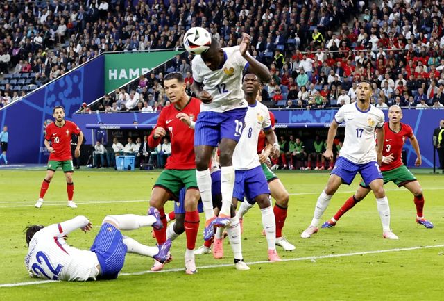 Francia, fútbol rácano con un entrenador víctima de su resultadismo