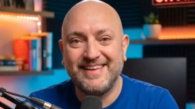 Tragico incidente in moto a Milano, morto Davide Di Lernia, il figlio di Leone
