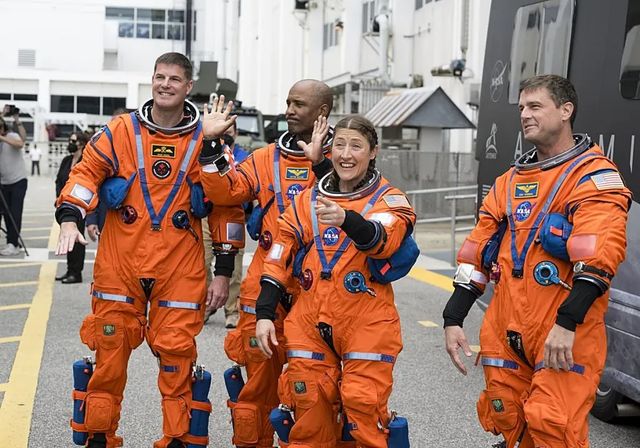 Un corazón encogido, alteraciones en el cerebro y menos músculo: las consecuencias de viajar a la Luna