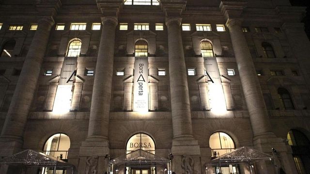 Borsa: Milano chiude in rialzo, +0,2%