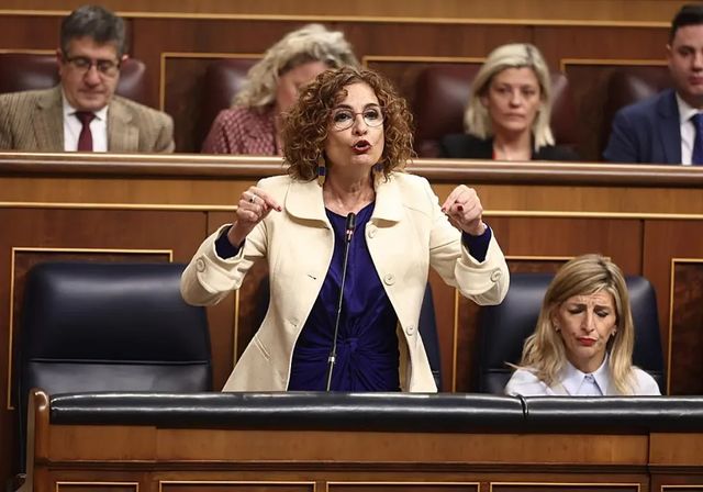 Hacienda ofrece a las empresas compensar hasta el 100% de la subida del SMI si aumentan su plantilla