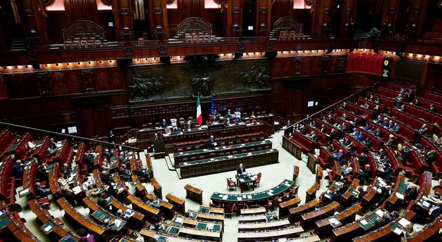 Pd Campania, condono proposta da voto di scambio