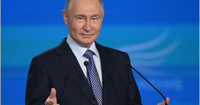 Putin anunță că este deschis la discuții directe de pace cu Ucraina