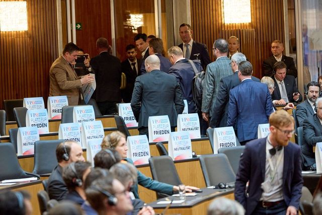 Austriecii care au exclus România din Schengen au părăsit sala parlamentului în timpul discursului lui Zelenski