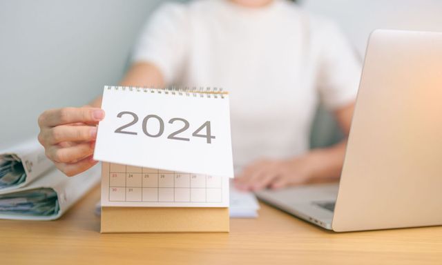 Ce noi zile libere vor avea angajații români în 2024. Calendarul complet cu Sărbătorile Legale și zilele libere