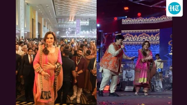 Nita Ambani Celebrates Navratri, Performs Garba With Falguni Pathak At Jio World Convention Centre