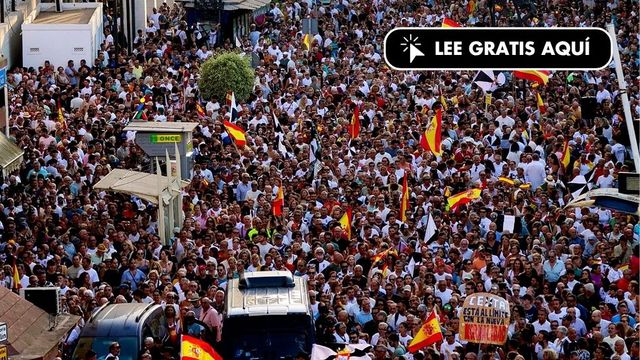 La manifestación de Ceuta de este domingo contra la gestión de la crisis, en imágenes