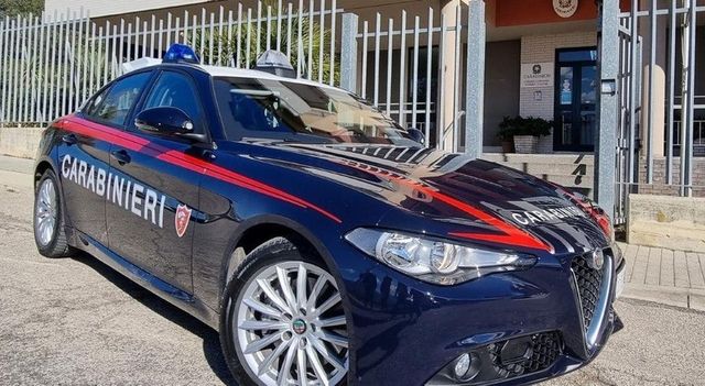 ++ Passante ferito al petto da una freccia scagliata da un'auto in corsa ++