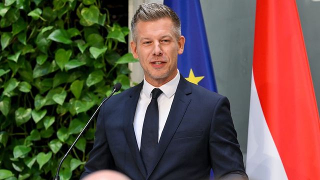 Magyar Péter támogatná, hogy 16 évre csökkentsék a választási korhatárt