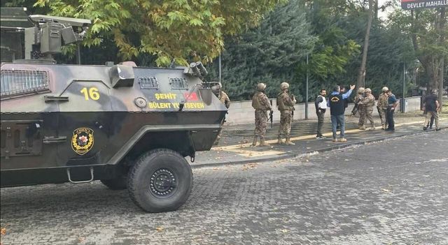 Ankara, attacco terroristico kamikaze vicino al ministero degli Affari interni