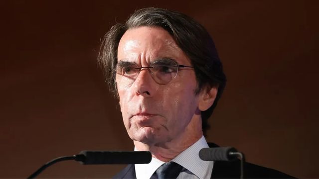 Aznar reclama una «mayoría nacional» para «derribar» a Sánchez en las próximas elecciones