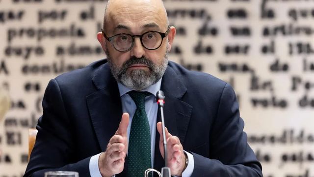 El presidente de Adif se niega a dar detalles sobre Adamuz en el Congreso porque hablar de la investigación sería una «irresponsabilidad»