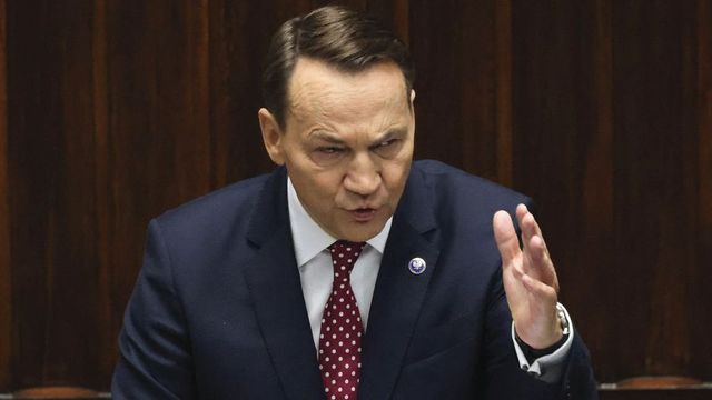 Stojíme před nebezpečím války, jakou zažili naši dědové, varoval Sikorski