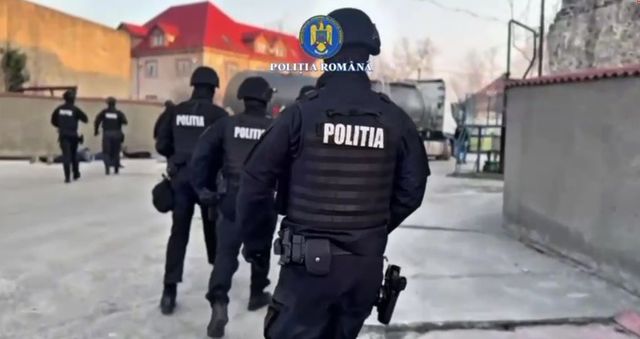Prahova: Percheziții într-un dosar de deșeuri periculoase