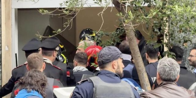 Rapina in banca con ostaggi a Napoli: i malviventi sfuggono alla cattura